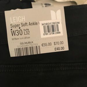 Top shop Leigh Black Moto Legging with Ripped knee